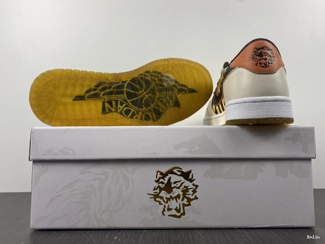 Bmlin Shoes OG Year the Tiger Jordan Low 1 of Air DH6932-100 0811